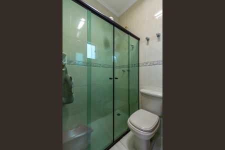 Casa à venda com 300m², 3 quartos e 4 vagas Casa à venda com 300m², 3 quartos e 4 vagasBanheiro da Suíte 2