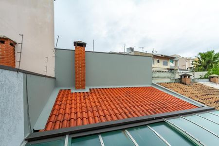 Casa à venda com 300m², 3 quartos e 4 vagas Casa à venda com 300m², 3 quartos e 4 vagasVaranda da Suíte 1