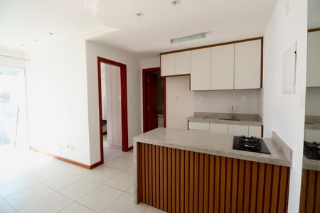 Sala/Cozinha de apartamento para alugar com 1 quarto, 44m² em Ondina, Salvador