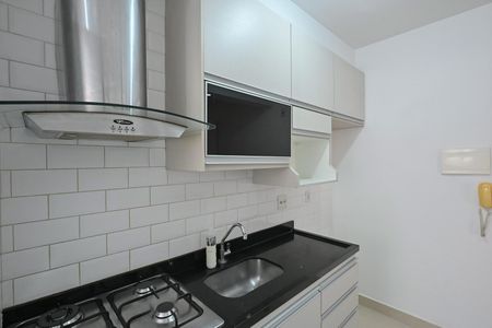 Cozinha de apartamento para alugar com 2 quartos, 52m² em Parque Taboão, Taboão da Serra
