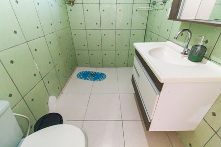 Casa à venda com 156m², 2 quartos e sem vaga Casa à venda com 156m², 2 quartos e sem vagaBanheiro da Suíte