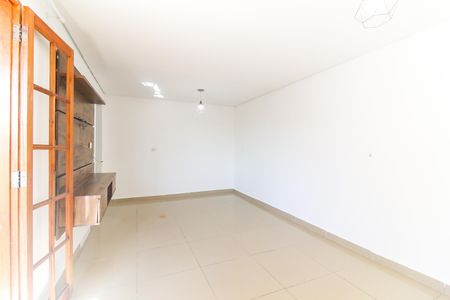 Casa à venda com 156m², 2 quartos e sem vaga Casa à venda com 156m², 2 quartos e sem vagaSuíte