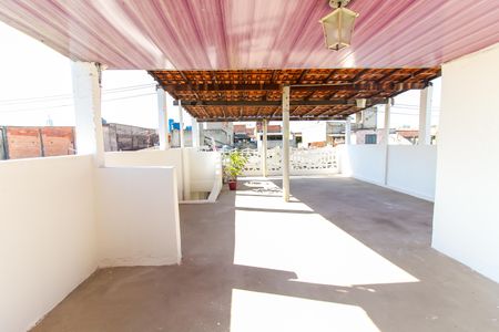 Casa à venda com 156m², 2 quartos e sem vaga Casa à venda com 156m², 2 quartos e sem vagaVaranda da Suíte