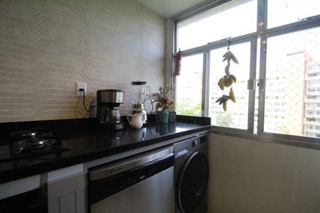 Apartamento para alugar com 78m², 2 quartos e 1 vagaÁrea de serviço