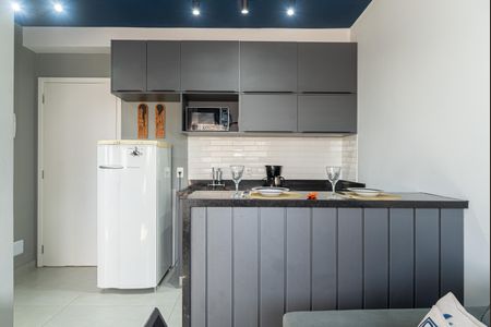 Apartamento à venda com 27m², 1 quarto e 1 vaga Apartamento à venda com 27m², 1 quarto e 1 vagaCozinha