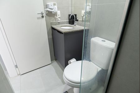 Apartamento à venda com 27m², 1 quarto e 1 vaga Apartamento à venda com 27m², 1 quarto e 1 vagaBanheiro