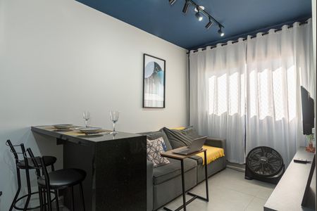 Apartamento à venda com 27m², 1 quarto e 1 vaga Apartamento à venda com 27m², 1 quarto e 1 vagaSala