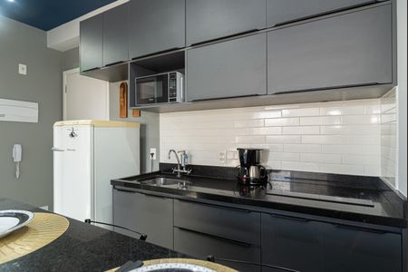 Apartamento à venda com 27m², 1 quarto e 1 vaga Apartamento à venda com 27m², 1 quarto e 1 vagaCozinha