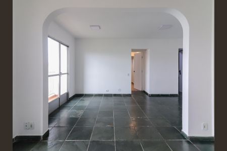 Apartamento à venda com 115m², 3 quartos e 2 vagasSala