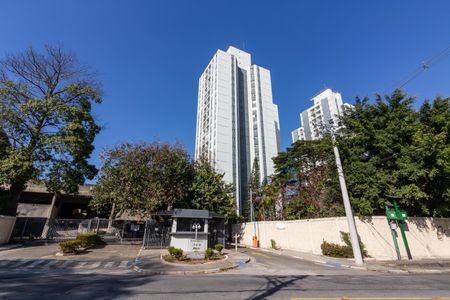 Apartamento à venda com 115m², 3 quartos e 2 vagasFachada