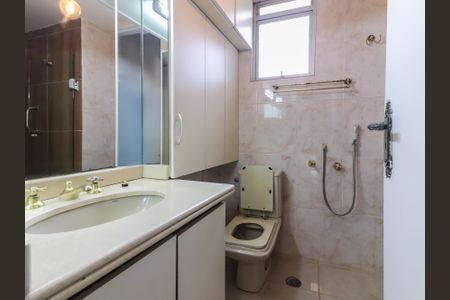 Apartamento à venda com 115m², 3 quartos e 2 vagasBanheiro da Suíte 2