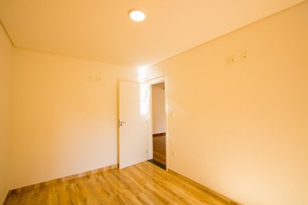 Apartamento à venda com 127m², 3 quartos e 3 vagas Apartamento à venda com 127m², 3 quartos e 3 vagasQuarto 2 - Suíte