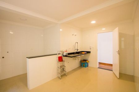 Apartamento à venda com 127m², 3 quartos e 3 vagas Apartamento à venda com 127m², 3 quartos e 3 vagasCozinha