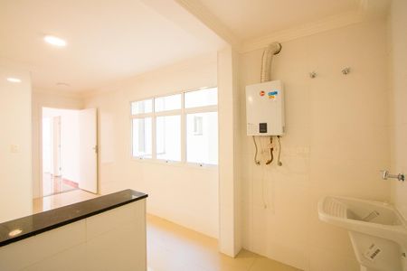 Apartamento à venda com 127m², 3 quartos e 3 vagas Apartamento à venda com 127m², 3 quartos e 3 vagasÁrea de serviço