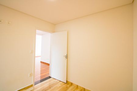 Apartamento à venda com 127m², 3 quartos e 3 vagas Apartamento à venda com 127m², 3 quartos e 3 vagasQuarto 3 - Suíte