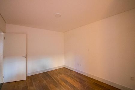 Apartamento à venda com 127m², 3 quartos e 2 vagasSuíte 2