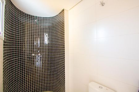 Apartamento à venda com 168m², 3 quartos e 3 vagasBanheiro do quarto 2