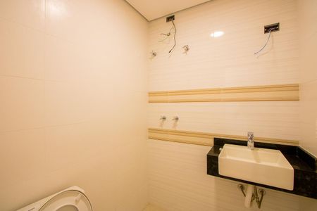 Apartamento à venda com 171m², 3 quartos e 3 vagasBanheiro do quarto 1