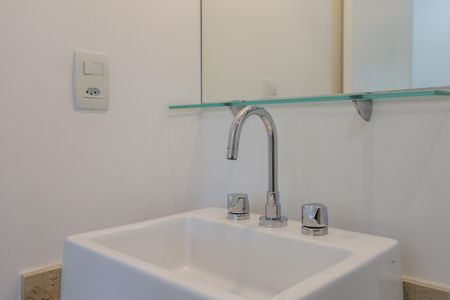 Apartamento à venda com 69m², 2 quartos e 2 vagasBanheiro