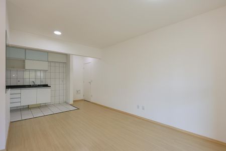 Apartamento à venda com 69m², 2 quartos e 2 vagasSala