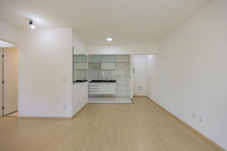 Sala de apartamento à venda com 2 quartos, 69m² em Vila Andrade, São Paulo