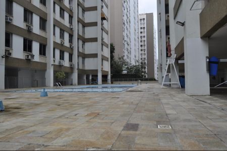 Apartamento à venda com 59m², 3 quartos e 1 vagaÁrea comum
