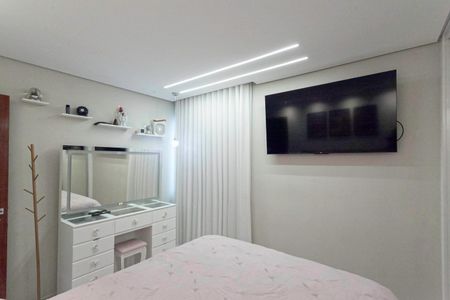 Quarto 1 de apartamento à venda com 2 quartos, 60m² em Conjunto California, Belo Horizonte