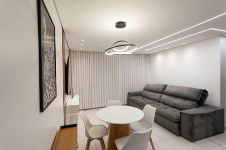 Sala de apartamento à venda com 2 quartos, 60m² em Conjunto California, Belo Horizonte