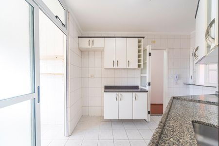 Cozinha de apartamento para alugar com 2 quartos, 62m² em Silveira, Santo André