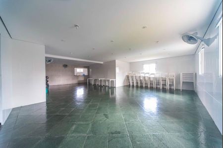 Apartamento para alugar com 62m², 2 quartos e 1 vagaÁrea comum - Salão de festas