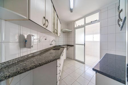 Apartamento para alugar com 62m², 2 quartos e 1 vagaCozinha 