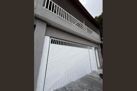 Casa para alugar com 182m², 4 quartos e 2 vagasFachada 