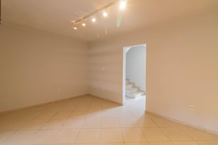 Casa para alugar com 182m², 4 quartos e 2 vagasSala