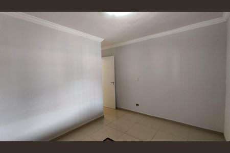 Quarto 2 de casa de condomínio para alugar com 2 quartos, 120m² em Vila das Nacoes, Ferraz de Vasconcelos