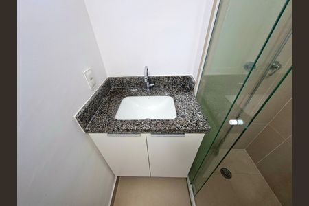 Apartamento à venda com 40m², 2 quartos e sem vaga Apartamento à venda com 40m², 2 quartos e sem vagaBanheiro