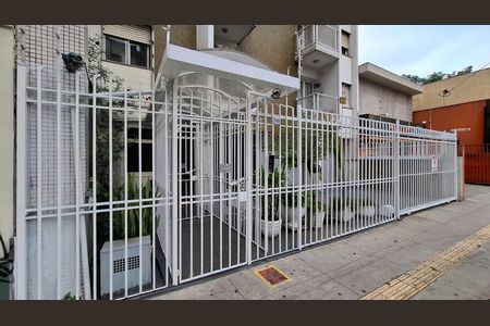 Apartamento à venda com 71m², 2 quartos e 1 vaga Apartamento à venda com 71m², 2 quartos e 1 vagaFachada do Prédio