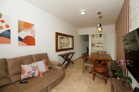 Apartamento à venda com 71m², 2 quartos e 1 vaga Apartamento à venda com 71m², 2 quartos e 1 vagaSala