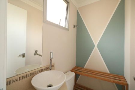 Apartamento para alugar com 150m², 3 quartos e 2 vagas Apartamento para alugar com 150m², 3 quartos e 2 vagasBanheiro da Área de Serviço