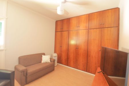 Casa à venda com 230m², 3 quartos e 5 vagas Casa à venda com 230m², 3 quartos e 5 vagasQuarto 1