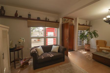 Casa à venda com 230m², 3 quartos e 5 vagas Casa à venda com 230m², 3 quartos e 5 vagasSala