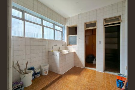 Apartamento à venda com 200m², 4 quartos e 1 vaga Apartamento à venda com 200m², 4 quartos e 1 vagaÁrea de Serviço