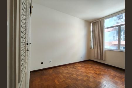 Apartamento à venda com 200m², 4 quartos e 1 vaga Apartamento à venda com 200m², 4 quartos e 1 vagaQuarto 3