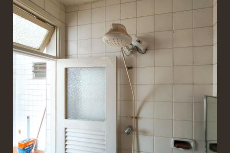 Apartamento à venda com 200m², 4 quartos e 1 vaga Apartamento à venda com 200m², 4 quartos e 1 vagaBanheiro de serviço