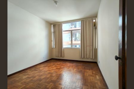 Apartamento à venda com 200m², 4 quartos e 1 vaga Apartamento à venda com 200m², 4 quartos e 1 vagaQuarto 3