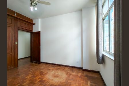 Apartamento à venda com 200m², 4 quartos e 1 vaga Apartamento à venda com 200m², 4 quartos e 1 vagaQuarto 2