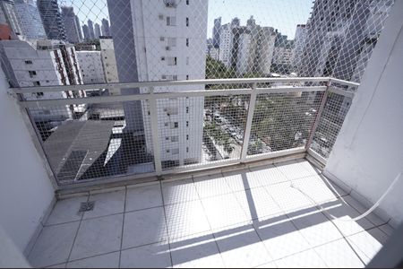 Apartamento para alugar com 77m², 3 quartos e 1 vaga