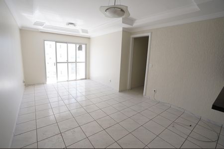 Apartamento para alugar com 3 quartos, 77m² em Setor Bela Vista, Goiânia