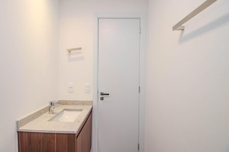 Apartamento para alugar com 59m², 2 quartos e 1 vaga Apartamento para alugar com 59m², 2 quartos e 1 vagaBanheiro da Suíte