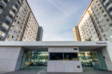 Apartamento para alugar com 59m², 2 quartos e 1 vaga Apartamento para alugar com 59m², 2 quartos e 1 vagaFachada