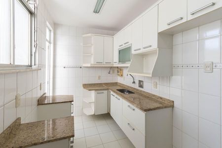 Apartamento para alugar com 62m², 2 quartos e 1 vagaCozinha